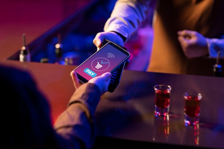 Live European Roulette table on opaltogel link with dealer and betting layout visible on mobile screen